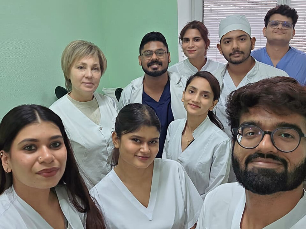 Успішно завершили навчальний модуль № 3 студенти 14 групи VI курсу міжнародного факультету ПДМУ з предмету «акушерство і гінекологія».